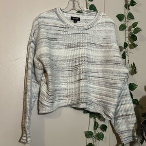 A. Byer Women's Cream and Gray Patterned Sweater